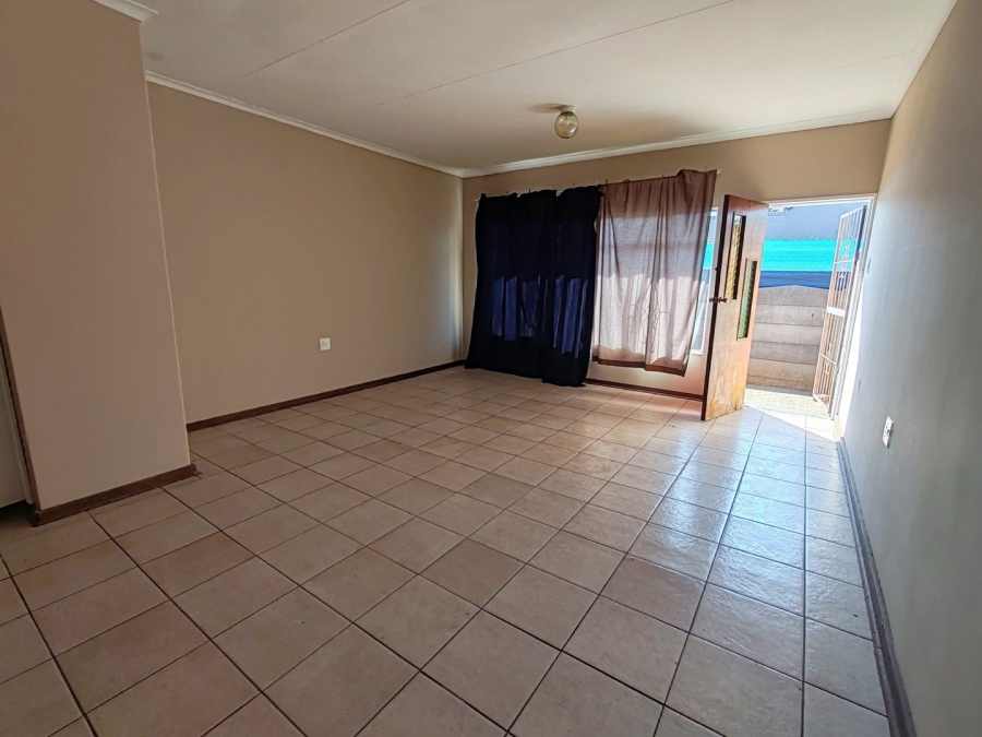 2 Bedroom Property for Sale in Potchefstroom North West